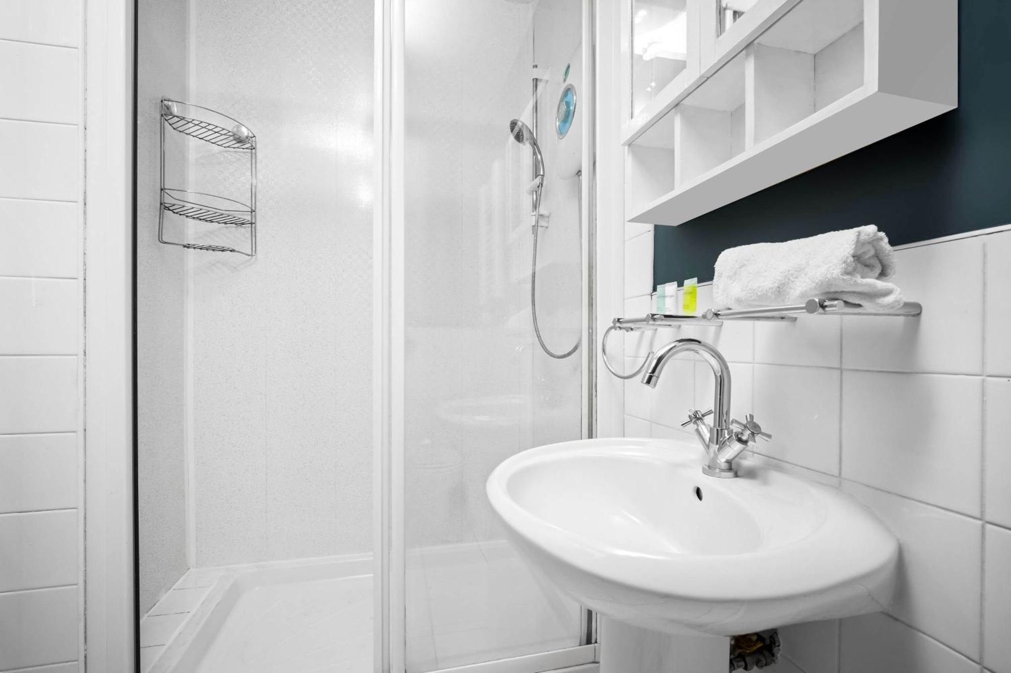 Luxury Two Bedroom Apartment - City Ceentre - Balcony - Jq - Netflix & Wifi - 11B เบอร์มิงแฮม ภายนอก รูปภาพ